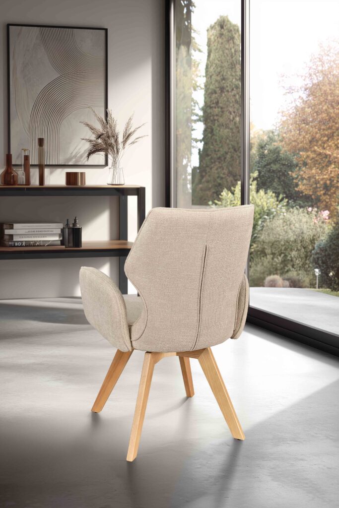 ambiance chaise Juliette pied bois beige avec accoudoirs arrière - Girardeau