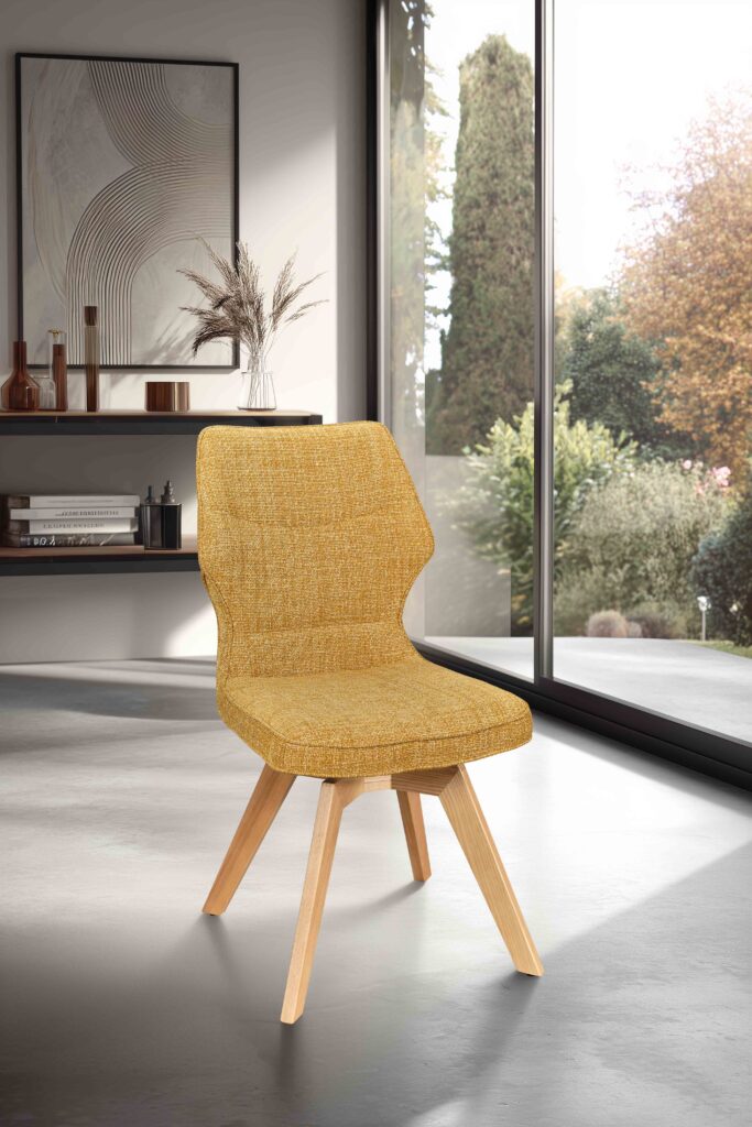 ambiance Chaise Juliette pied bois jaune avant