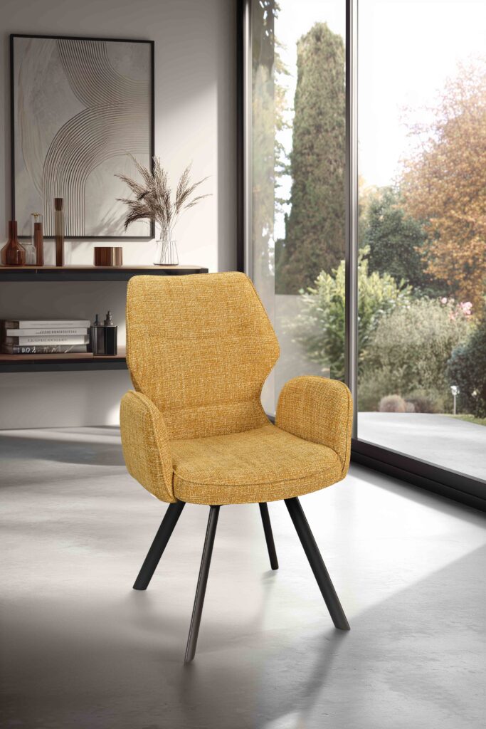 ambiance Chaise Juliette pied métal jaune avec accoudoirs avant - Girardeau