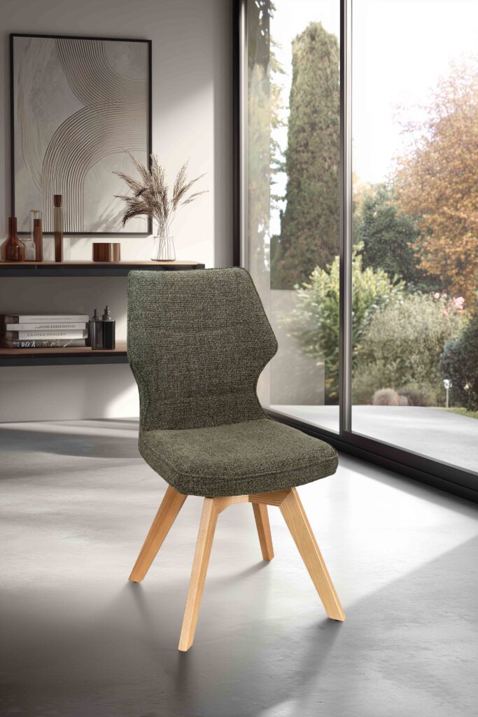 ambiance Chaise Juliette pied bois vert avant - Girardeau